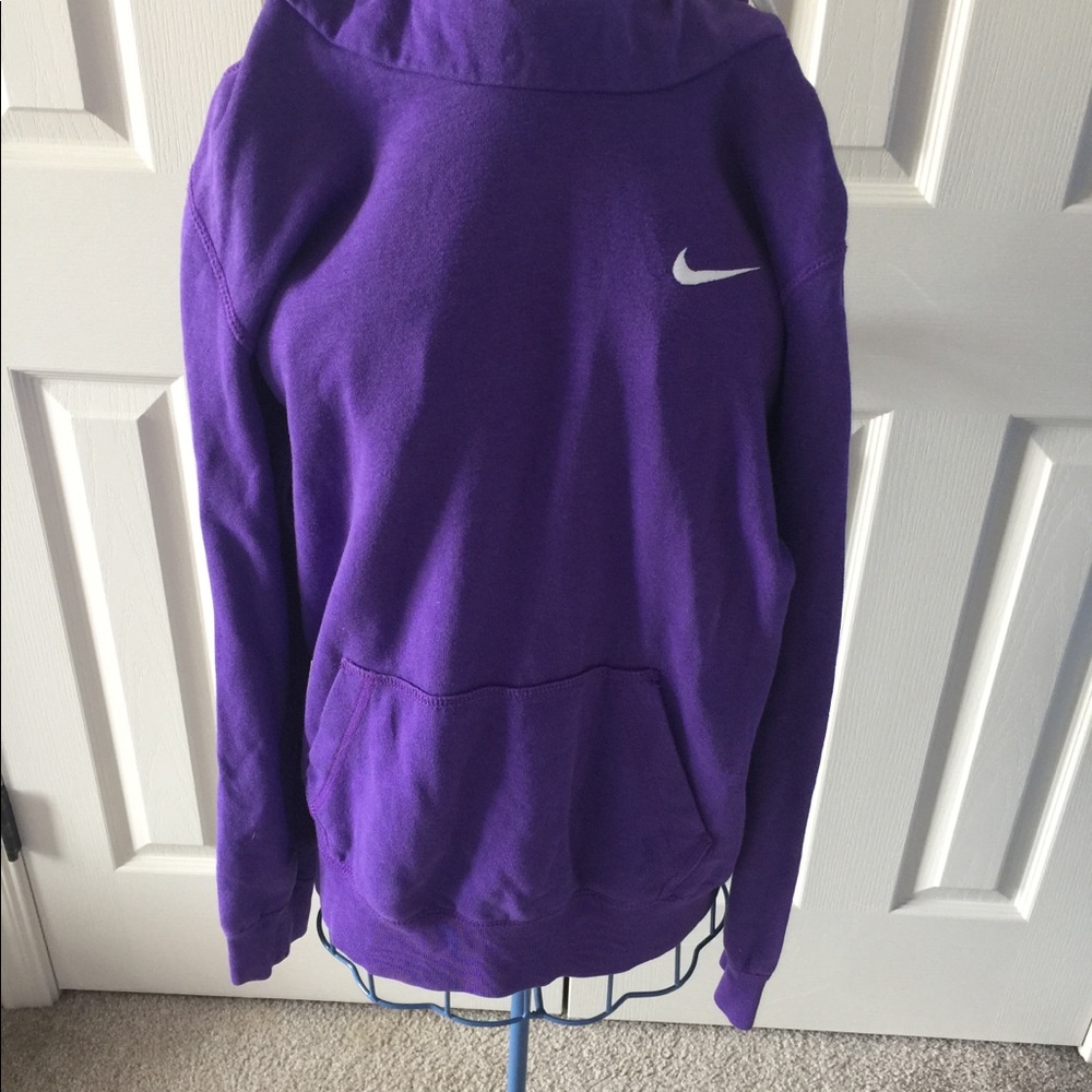 Nike pullover purple